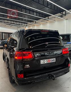 تويوتا لاندكروزر